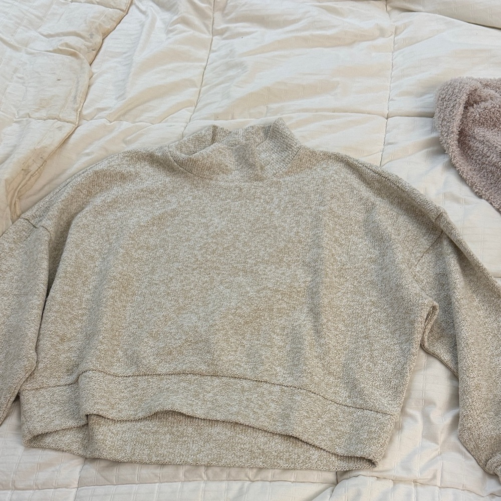 Aerie Soft Heathered Beige Turtleneck Sweater